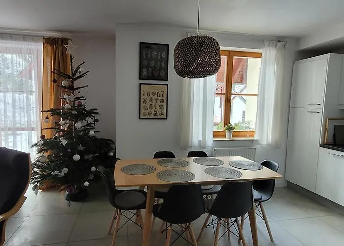 Biały Na Osiedlu Pod śnieżką Apartament *